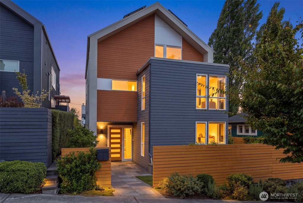Photo of 2604 E Ward Street, Seattle, WA 98112 (MLS # 2584103)