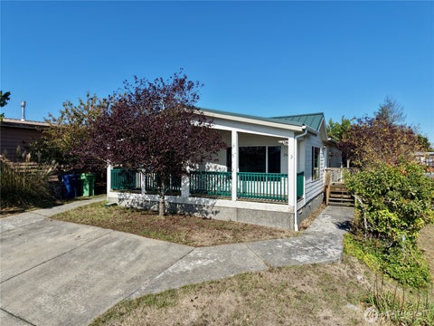 Photo of 2602 View Place, Anacortes, WA 98221 (MLS # 2590237)