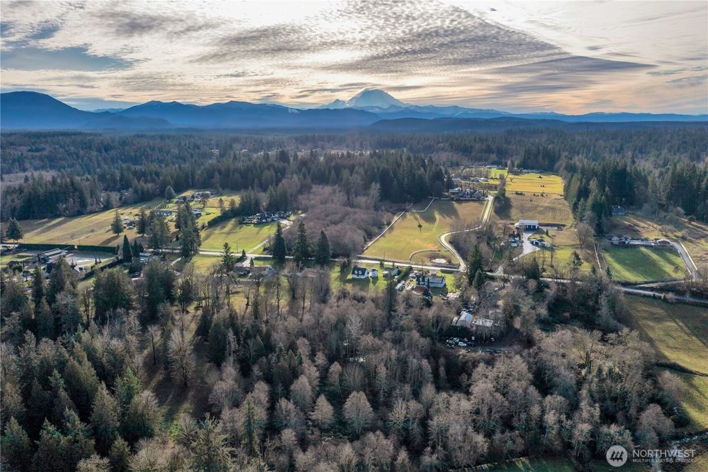 Photo of 26836 SE 208th St St, Maple Valley, WA 98038 (MLS # 2466455)