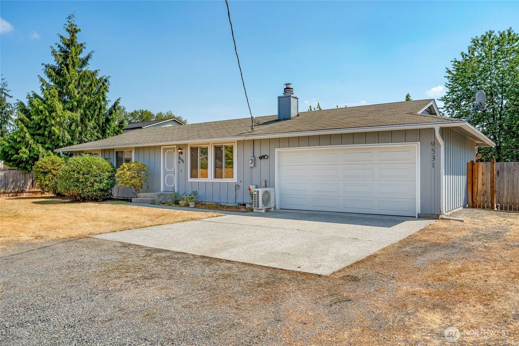 Photo of 9531 NE 51st Avenue, Marysville, WA 98270 (MLS # 2419772)