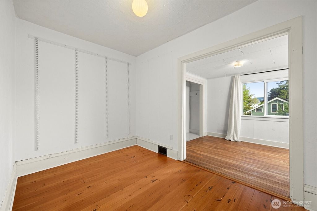 listing image 9368196902993868650