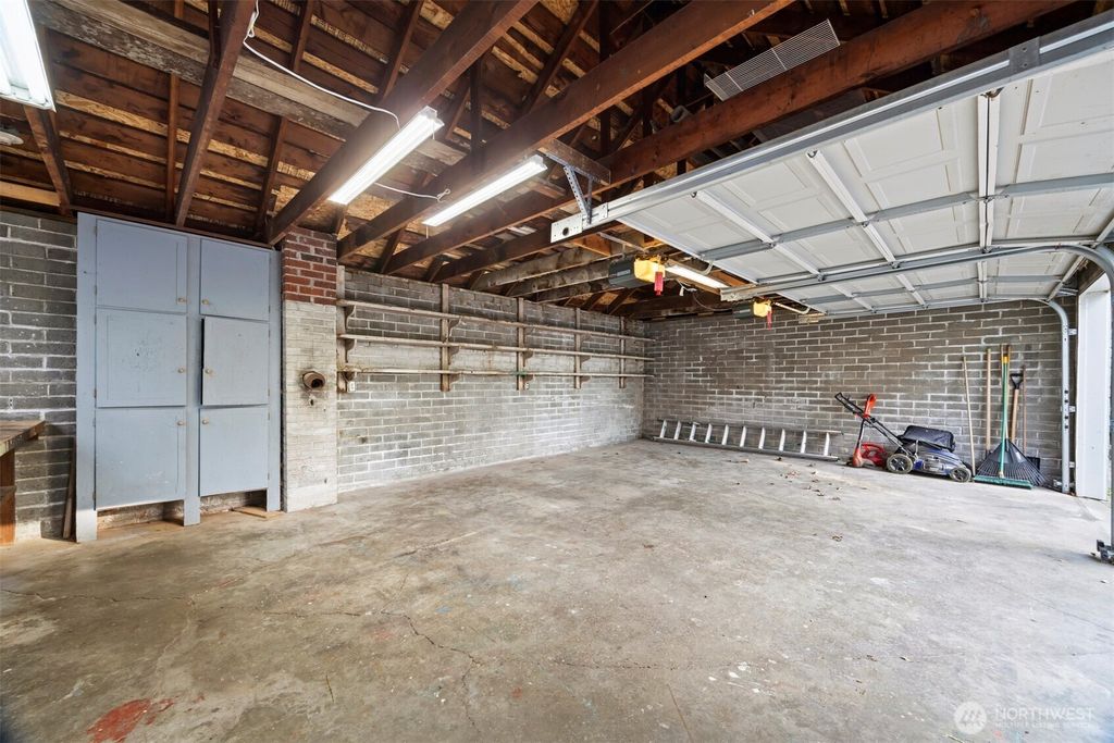 listing image 9362271741796862249