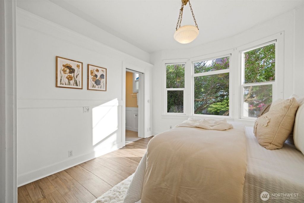 listing image 9369679686222197782