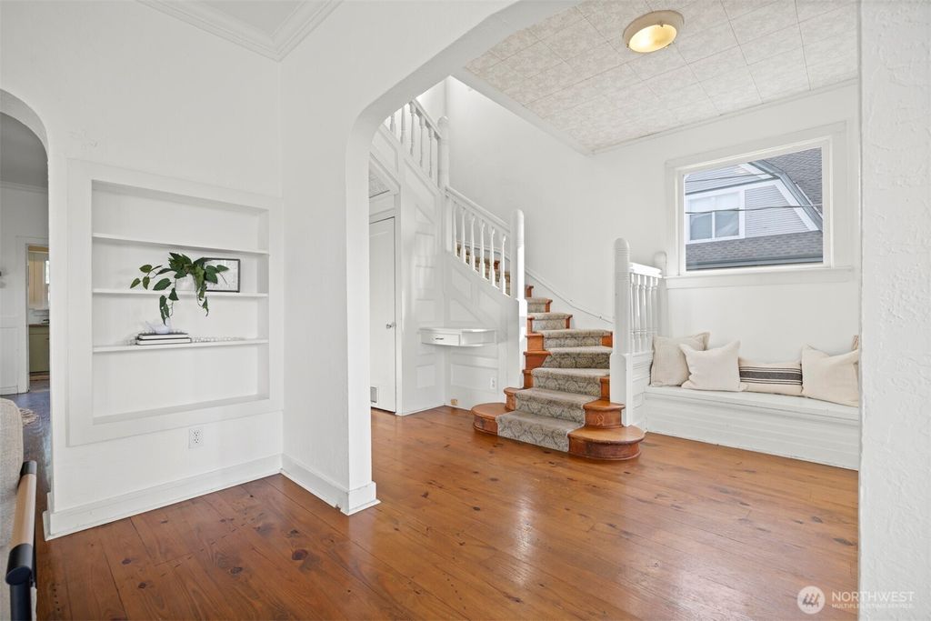 listing image 9360277513411448845