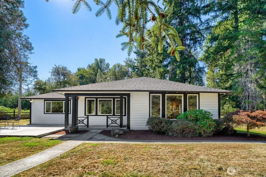 Photo of 20925 SE Renton-Maple Valley Road, Maple Valley, WA 98038 (MLS # 2580263)