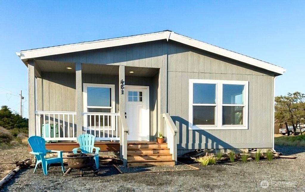 Photo of 461 Sportsmens Street SW, Ocean Shores, WA 98569 (MLS # 2475704)