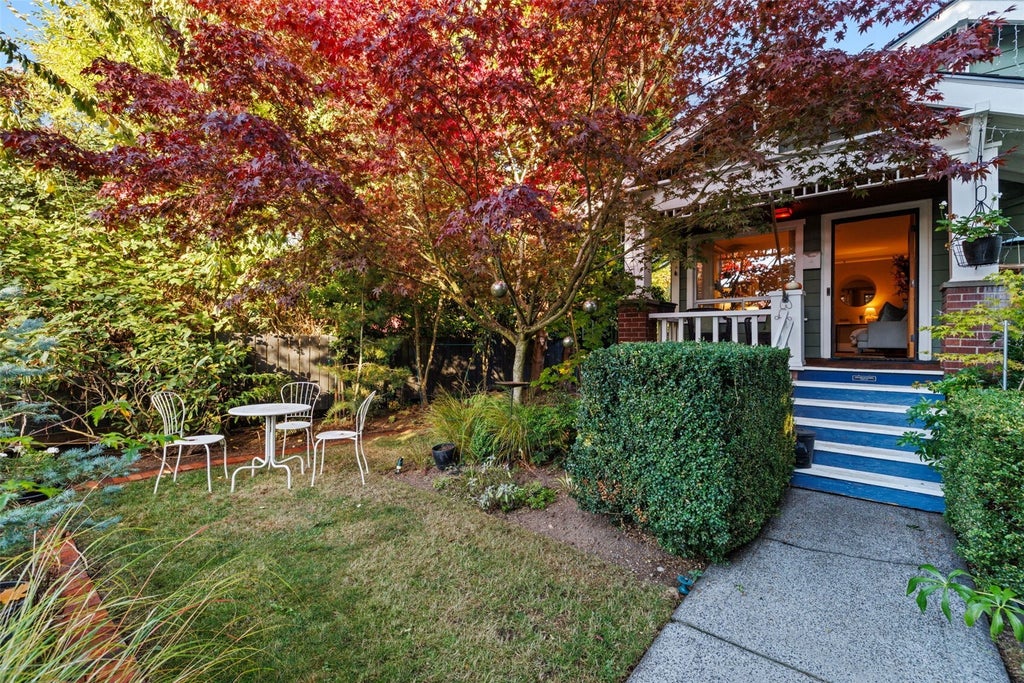 Photo of 3820 44th Avenue SW, Seattle, WA 98116 (MLS # 2595488)