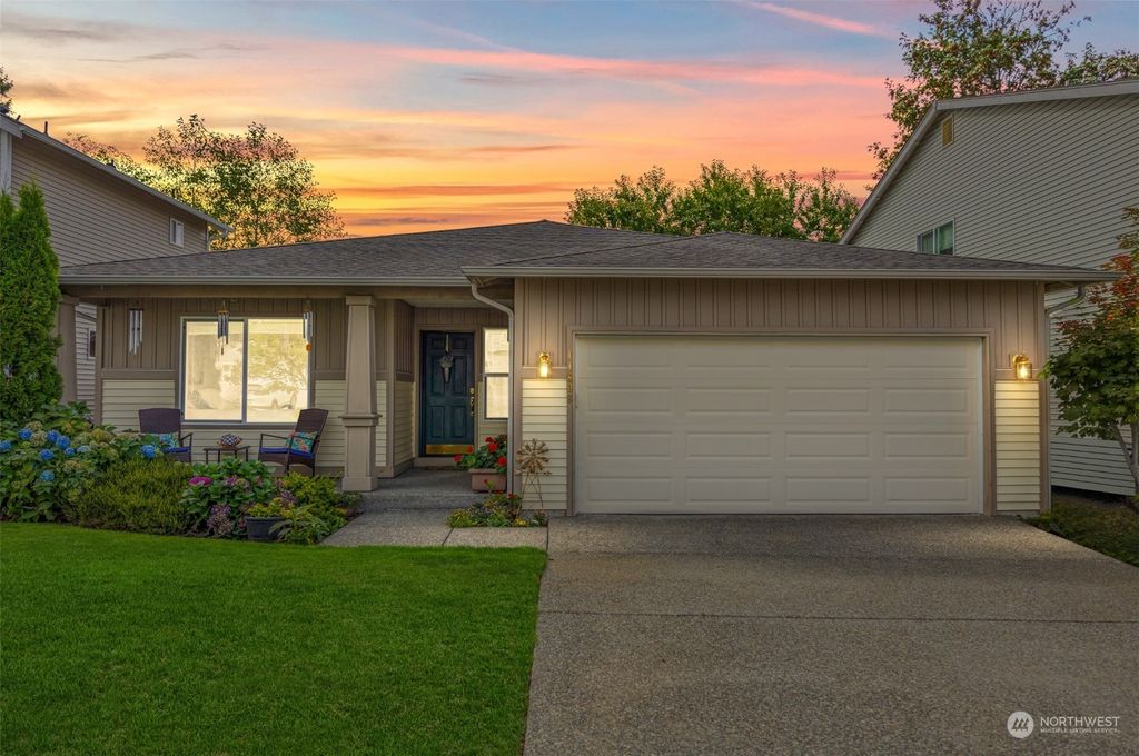 Photo of 11808 24th Street SE, Lake Stevens, WA 98258 (MLS # 2196010)
