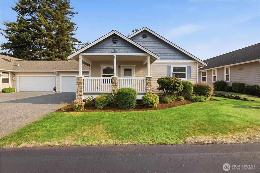 Photo of 1550 Mountain View Drive #C, Enumclaw, WA 98022 (MLS # 2562653)