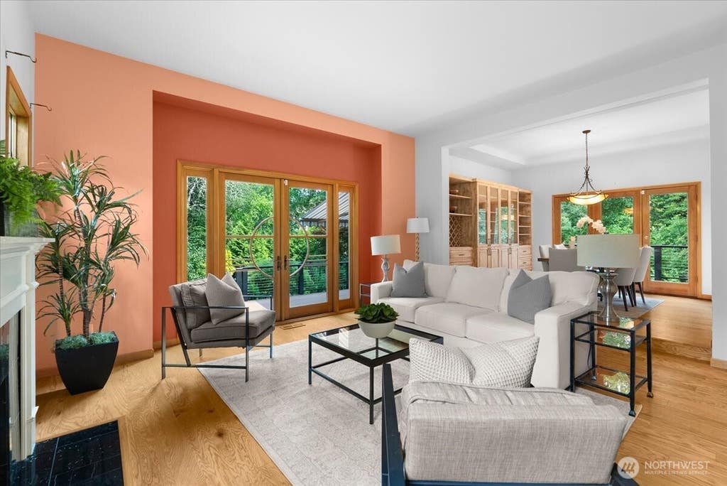 Photo of 16690 SE 50th Place, Bellevue, WA 98006 (MLS # 2566284)