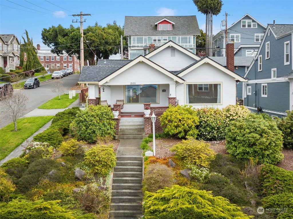 Photo of 2101 Grand Avenue, Everett, WA 98201 (MLS # 2059664)