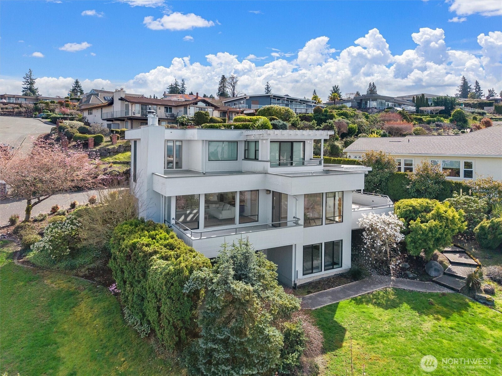 505 S Marine View Way