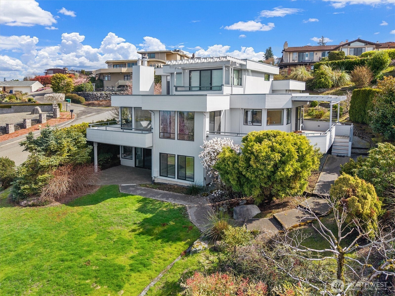 505 S Marine View Way