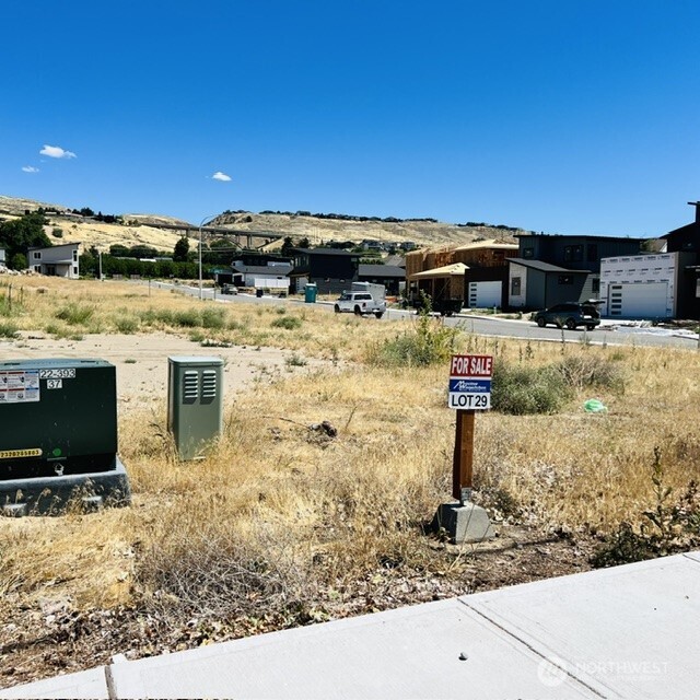 3217 NW Cascade Ave Lot 29