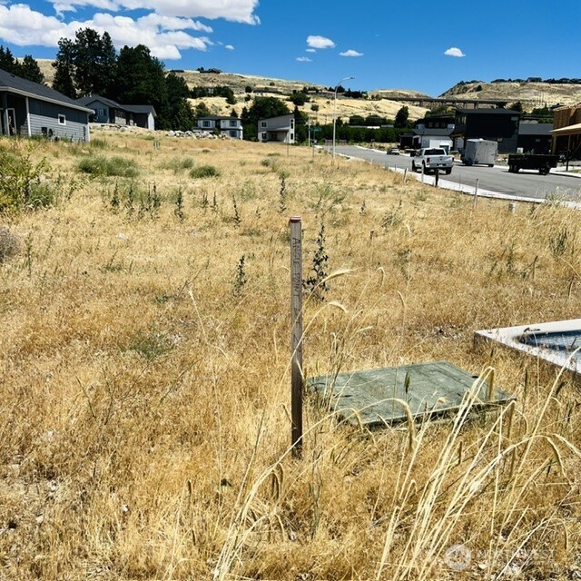 3217 NW Cascade Ave Lot 29