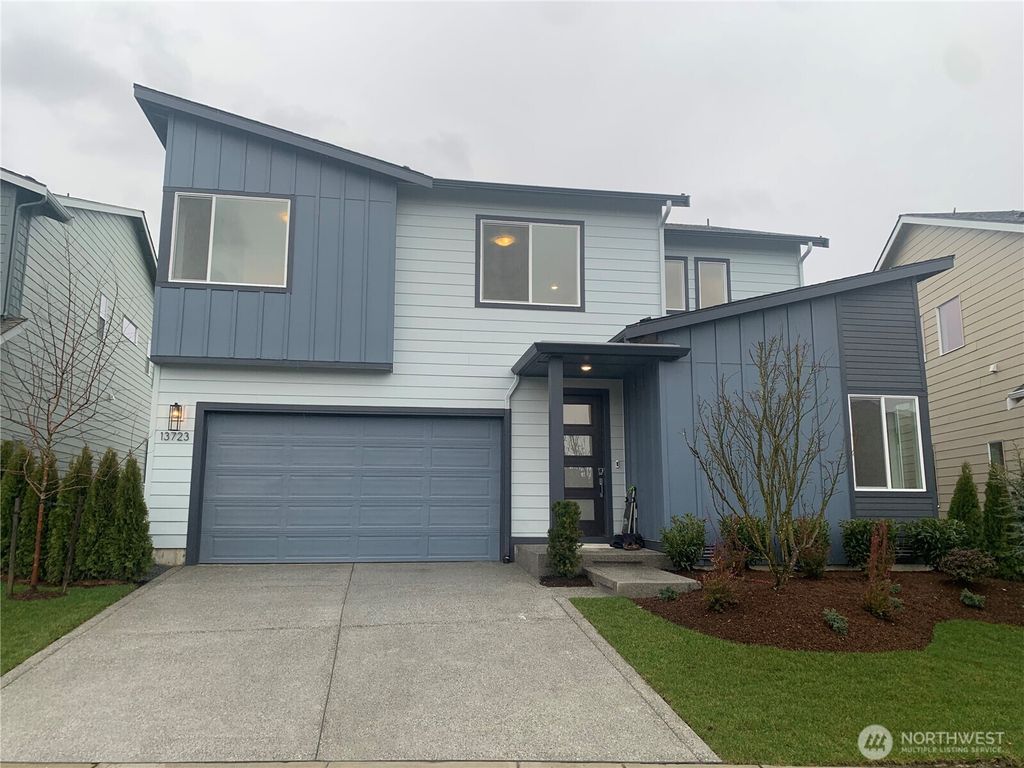 Photo of 13723 208th Drive SE, Monroe, WA 98272 (MLS # 2345326)