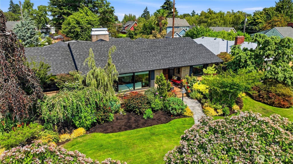 Photo of 3317 N 22nd Street, Tacoma, WA 98406 (MLS # 2562563)