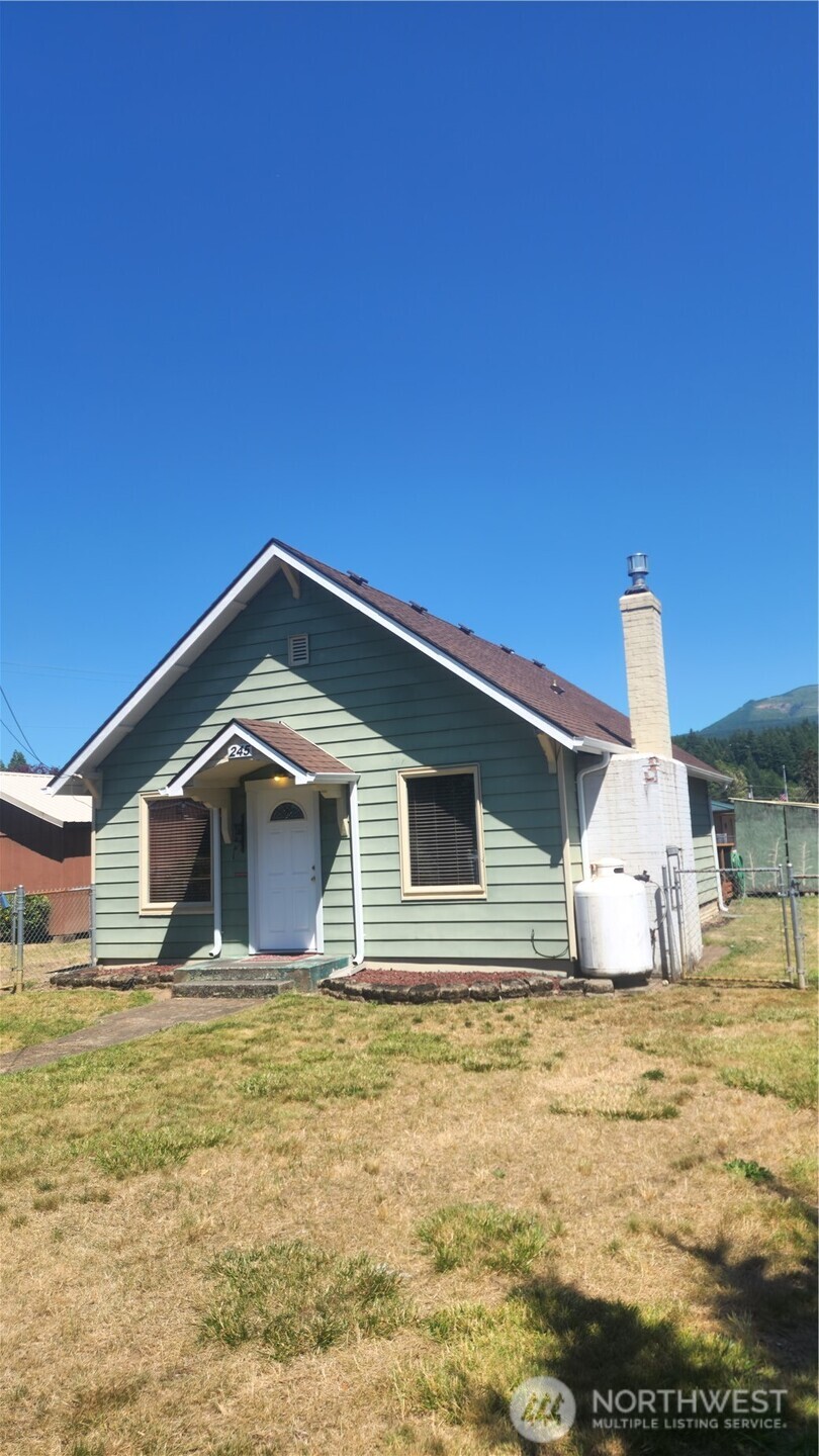 245 3rd Street