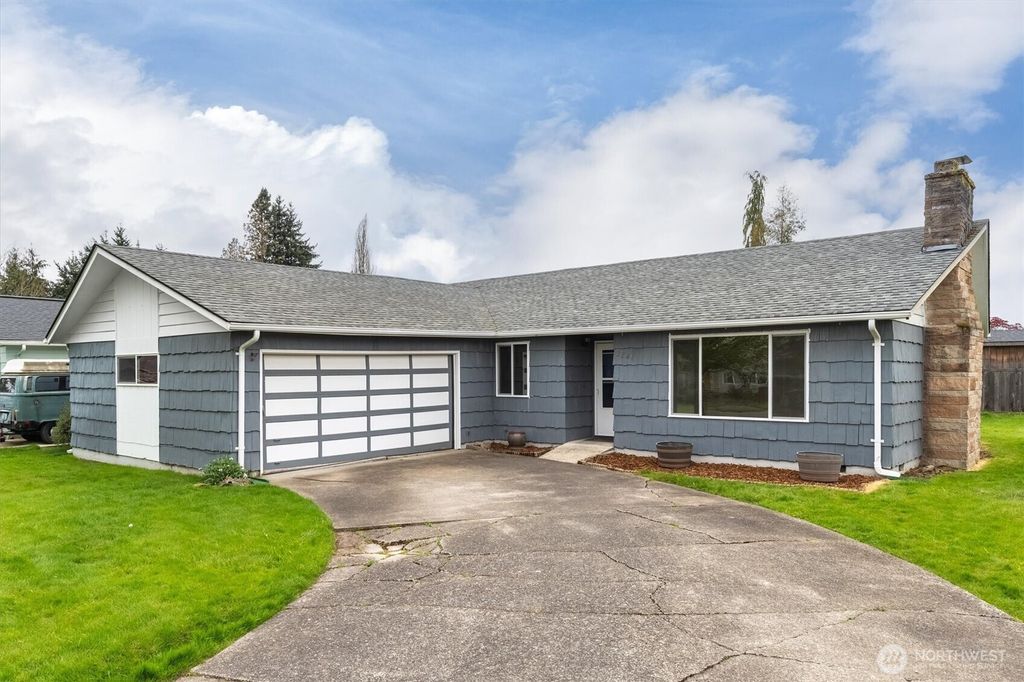 Photo of 2241 Rose Place, Longview, WA 98632 (MLS # 2506176)