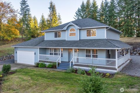 Photo of 508 Caldwell Road, Castle Rock, WA 98611 (MLS # 2442619)