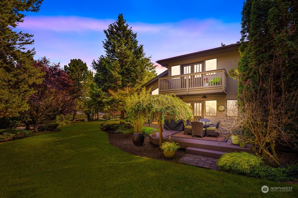 Photo of 15914 Larch Way, Lynnwood, WA 98012 (MLS # 2301341)