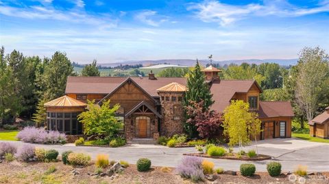 Photo of 721 Selah Ridge Drive, Selah, WA 98942 (MLS # 2488601)