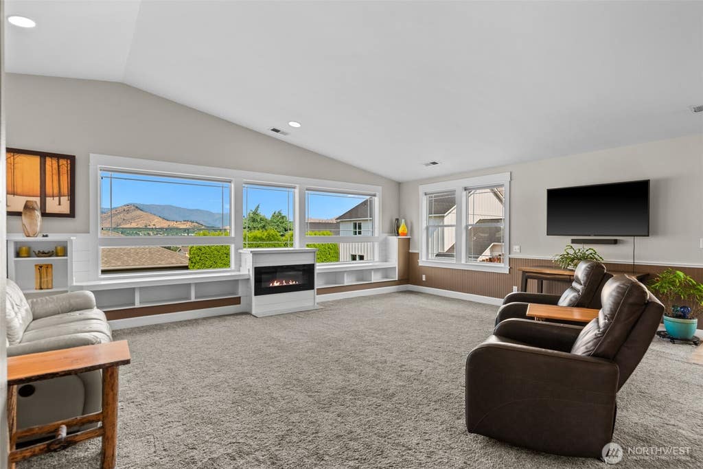 Photo of 109 Cascade Place, Cashmere, WA 98815 (MLS # 2559989)