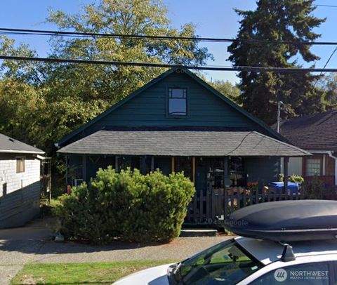 Photo of 6056 Seaview Avenue NW, Seattle, WA 98107 (MLS # 2494262)