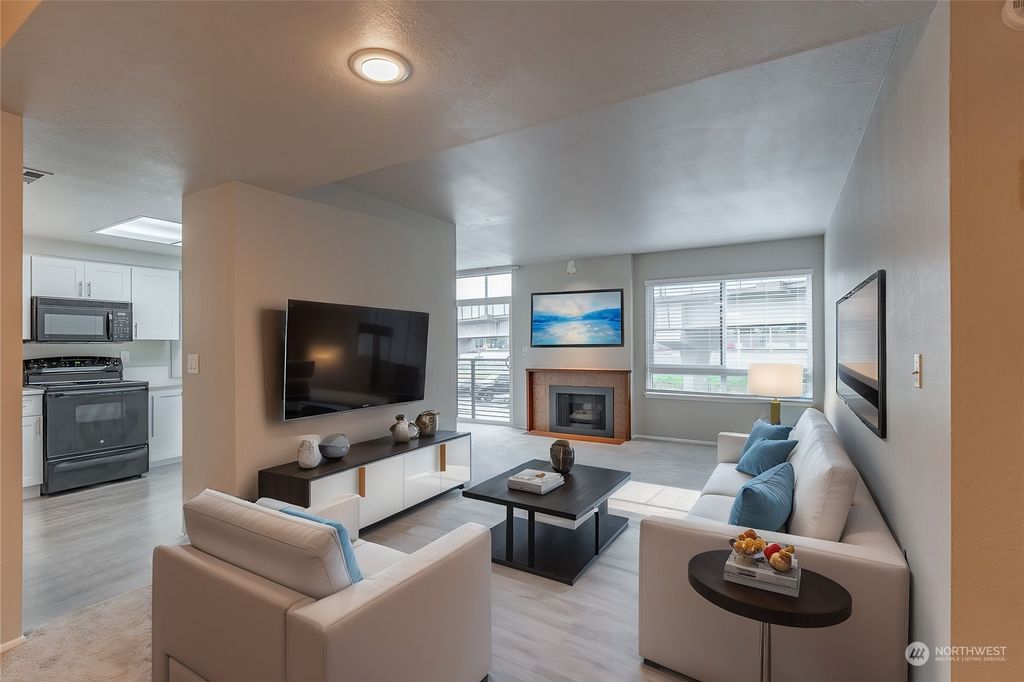Photo of 11300 1st Avenue NE #220, Seattle, WA 98125 (MLS # 2314565)