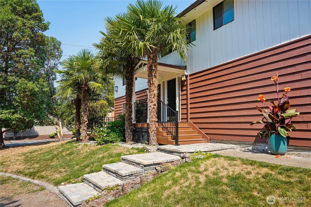 Photo of 7503 John Dower Road W, Lakewood, WA 98499 (MLS # 2563134)