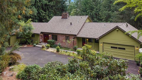 Photo of 25235 SE Mirrormont Drive, Issaquah, WA 98027 (MLS # 2573483)