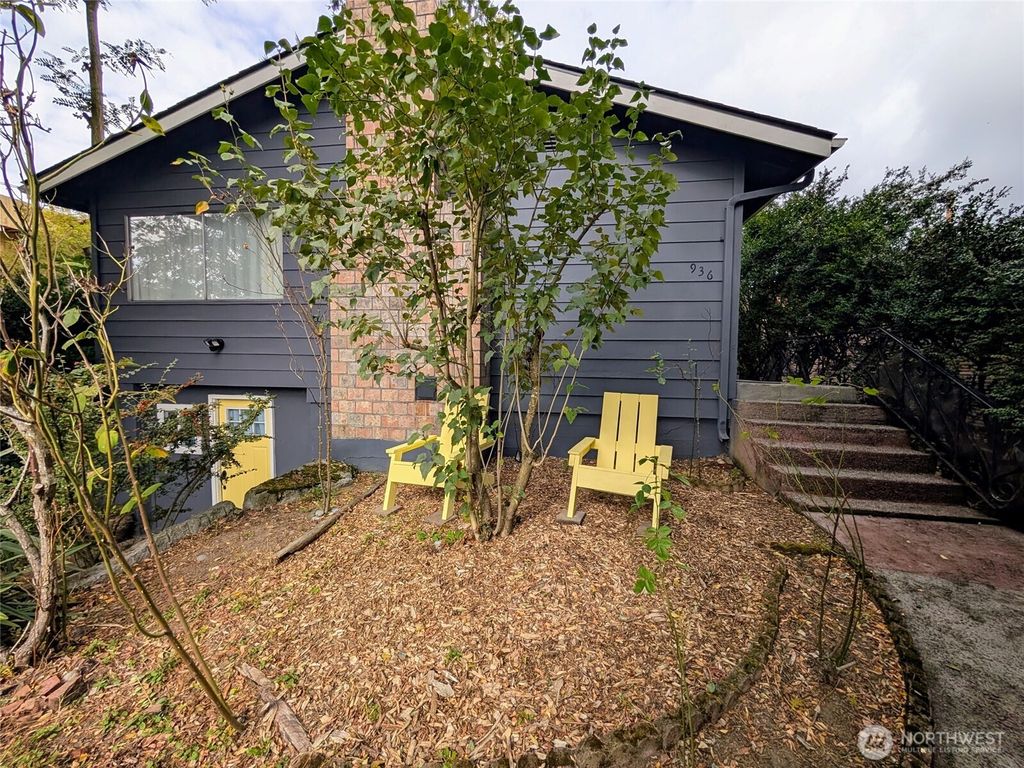 Photo of 936 N 101st Street, Seattle, WA 98133 (MLS # 2535493)