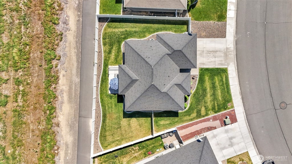 Photo of 1645 E Madera Street, Othello, WA 99344 (MLS # 2520226)