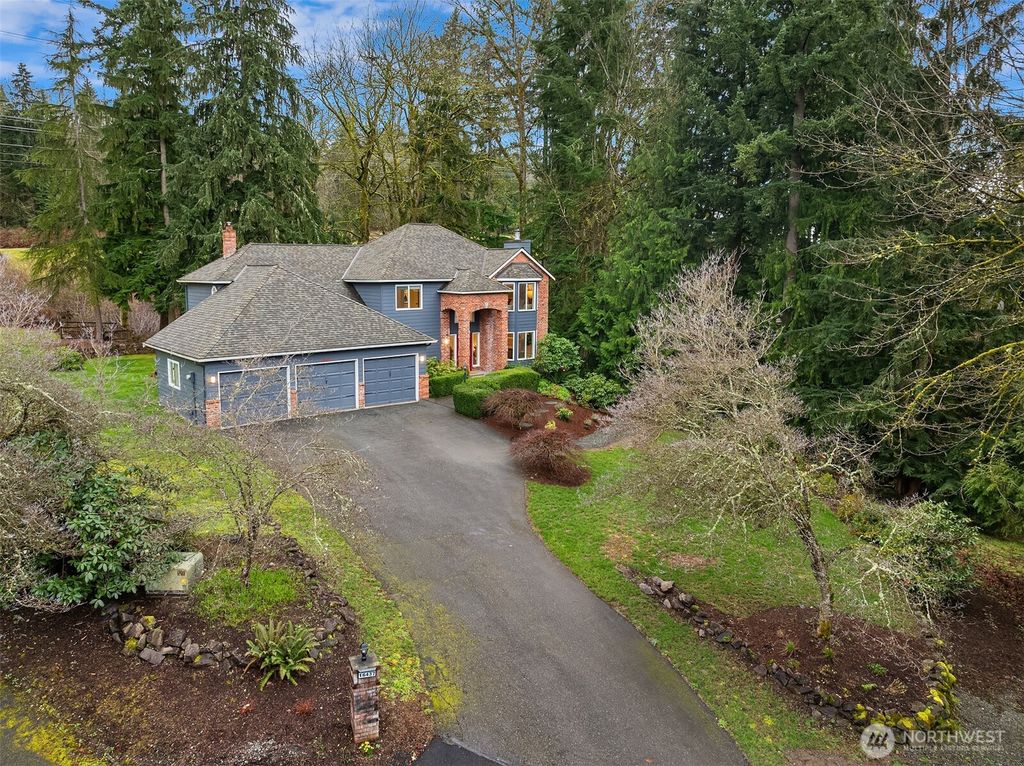 Photo of 16437 241st Avenue SE, Issaquah, WA 98027 (MLS # 2480378)