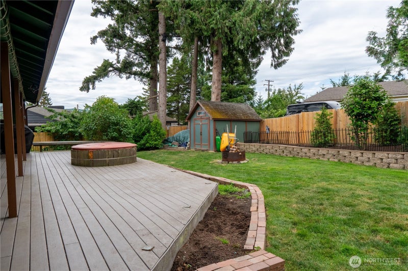 727 Poplar Drive