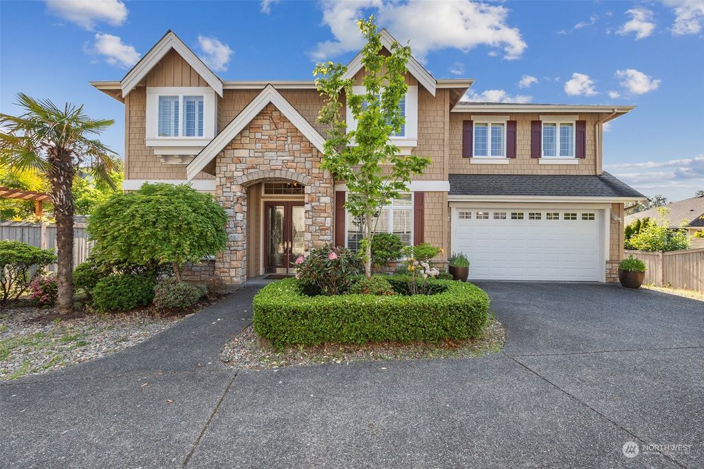 Photo of 1032 S 36th Place, Renton, WA 98055 (MLS # 2071733)