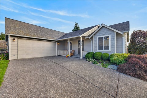 Photo of 2412 S 15th Street, Mount Vernon, WA 98274 (MLS # 2594928)