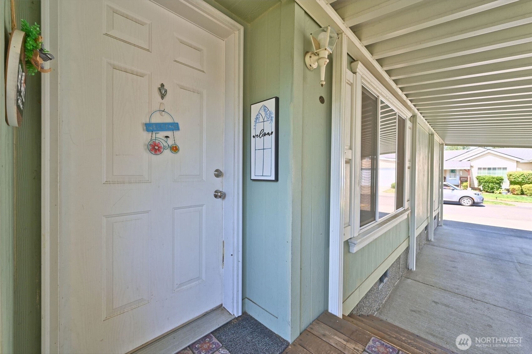 2012 94th Street Ct E