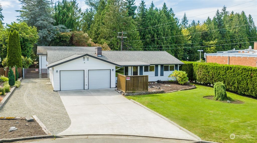 Photo of 22372 32nd Avenue W, Brier, WA 98036 (MLS # 2143233)