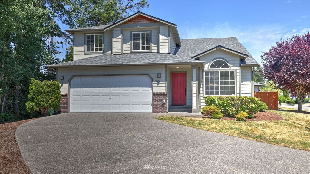 Photo of 1921 Queen Avenue NE, Renton, WA 98056 (MLS # 1960174)