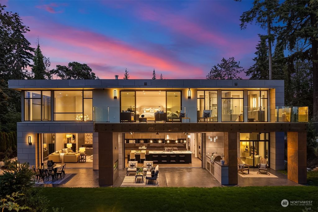 Photo of 3265 Evergreen Point Road, Medina, WA 98039 (MLS # 2053398)