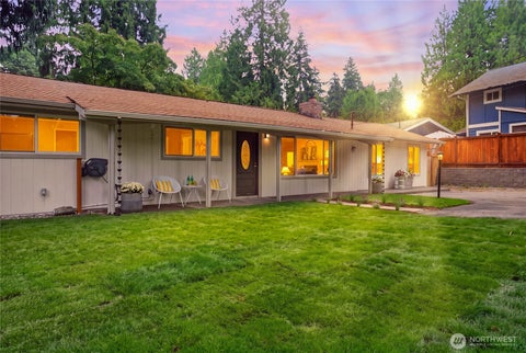 Photo of 13323 108th Avenue NE, Kirkland, WA 98034 (MLS # 2573474)