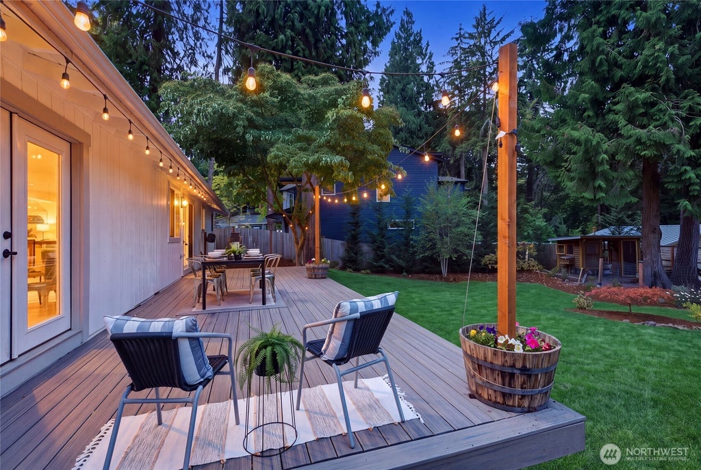 Photo of 13323 108th Avenue NE, Kirkland, WA 98034 (MLS # 2573474)