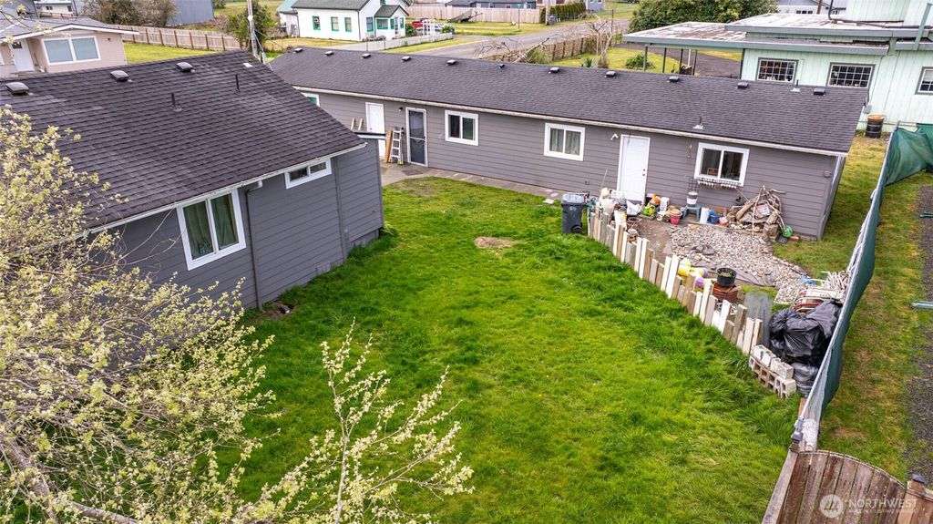 Photo of 605 N Montesano Street, Westport, WA 98595 (MLS # 2506750)