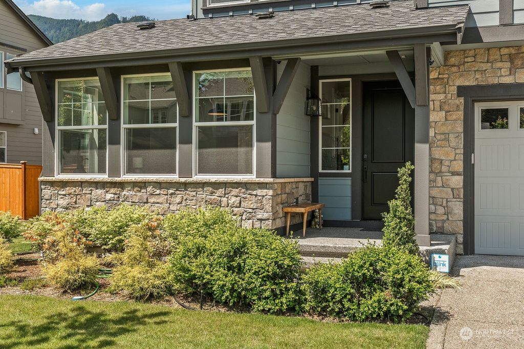 Photo of 1623 Canyon Avenue SE, North Bend, WA 98045 (MLS # 2027708)