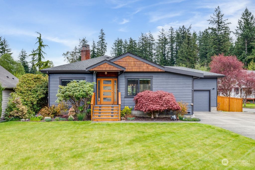 Photo of 5017 75th Avenue NE, Marysville, WA 98270 (MLS # 2060169)