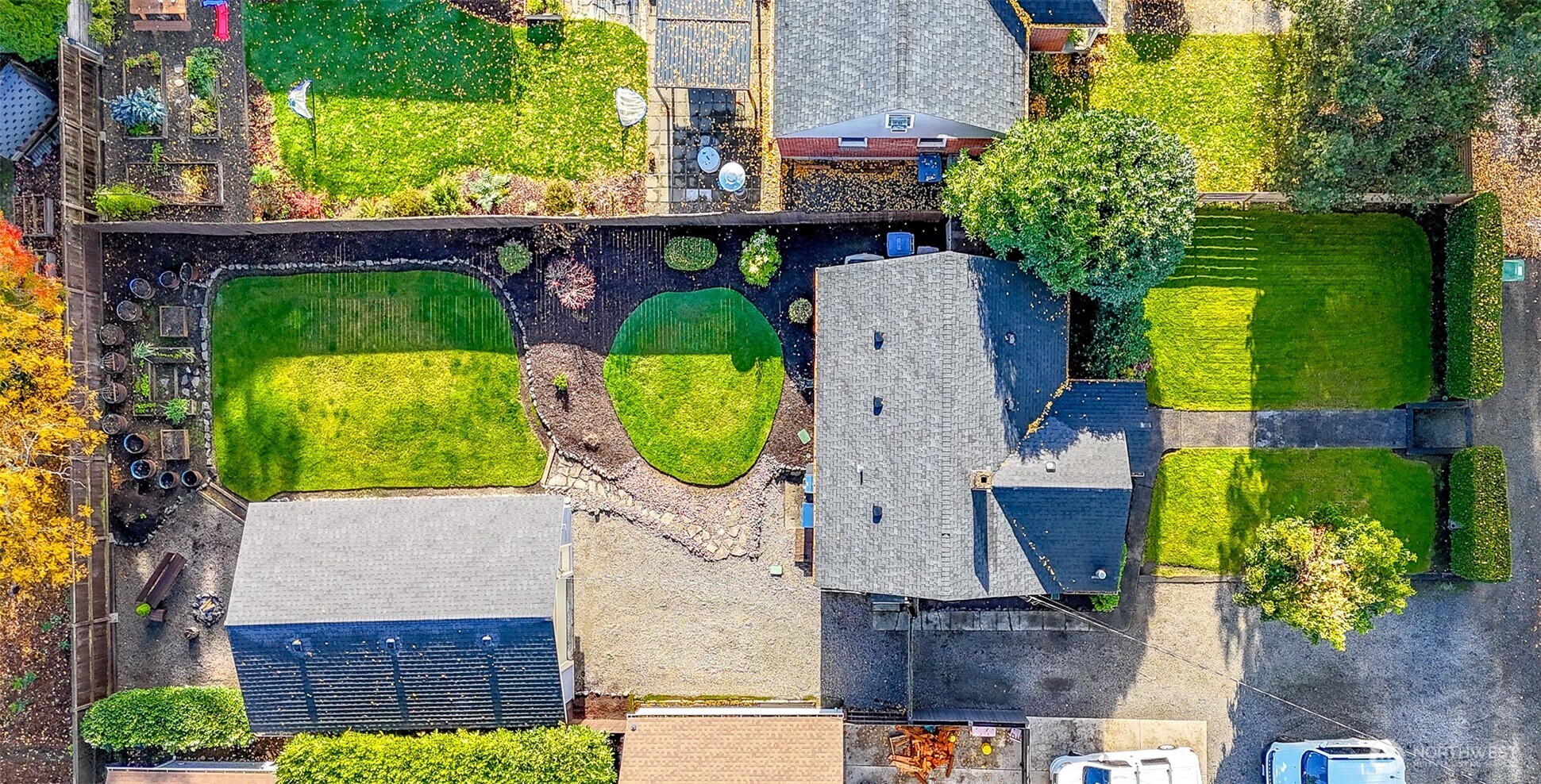 2315 Mountain View Avenue W