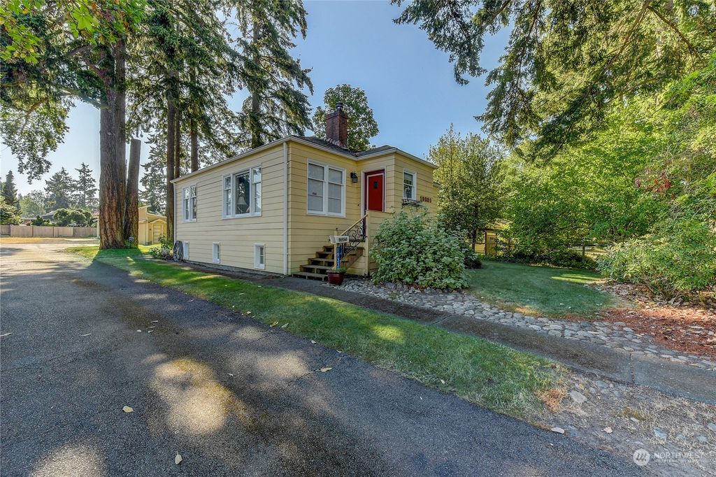 Photo of 19330 20th Avenue NW, Shoreline, WA 98177 (MLS # 2026573)