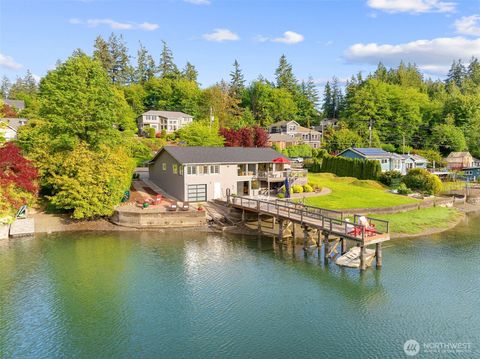 7318 Ray Nash Drive NW Gig Harbor WA 98335