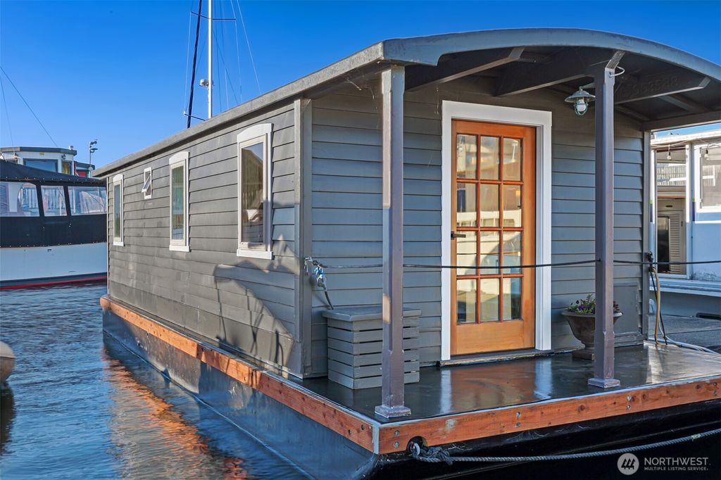 Photo of 360 W Ewing Street #C26, Seattle, WA 98119 (MLS # 2433618)
